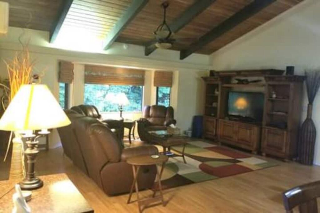 Photo of Livingroom in Keaau
