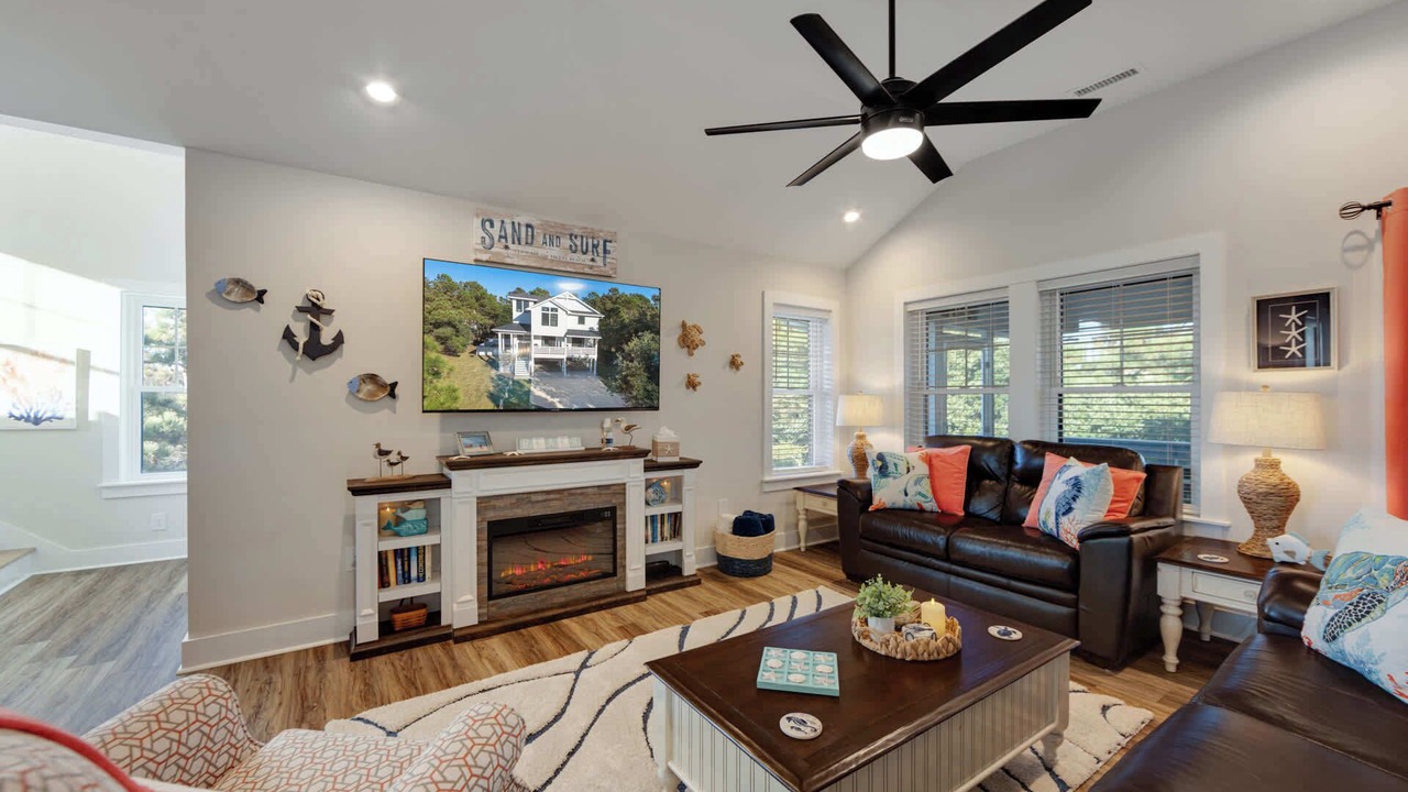 Photo of Livingroom in Whalehead Beach
