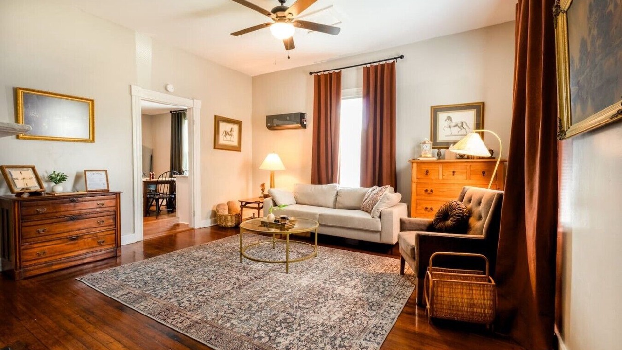 Photo of Livingroom in Danville