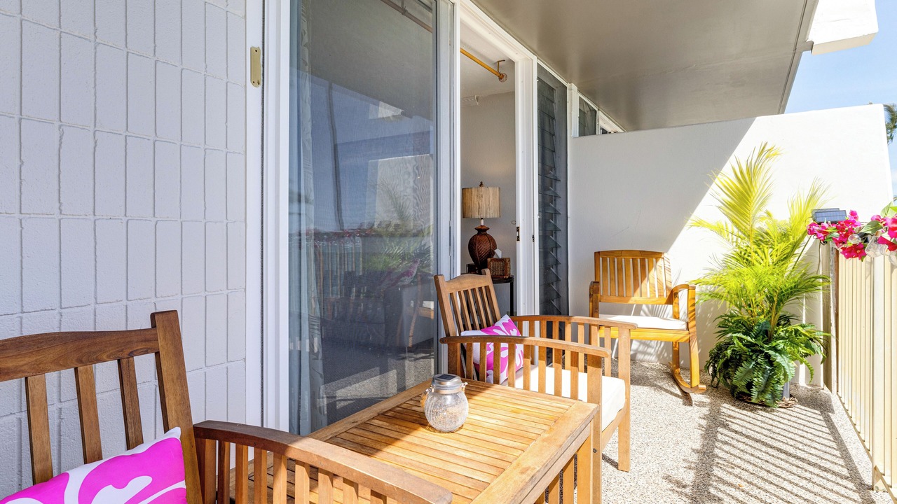 Photo of Patio Balcony in Punaluu