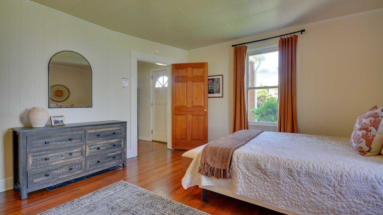 Photo of Bedroom in Danville