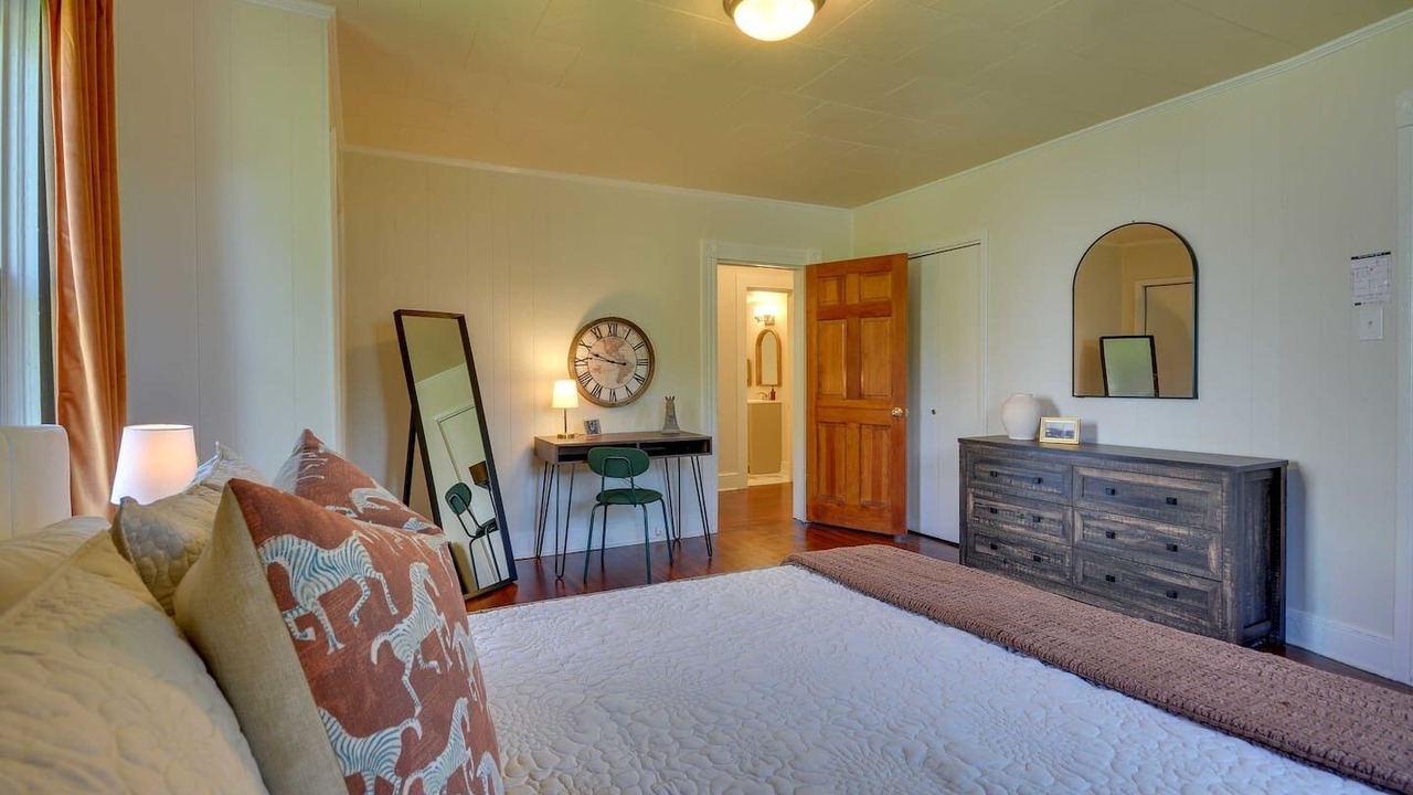 Photo of Bedroom in Danville