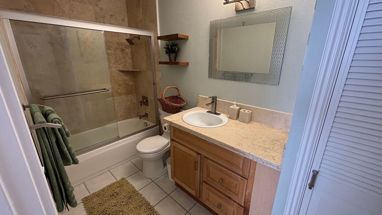 Photo of Bathroom in Honalo