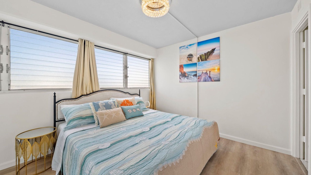 Photo of Bedroom in Waikiki