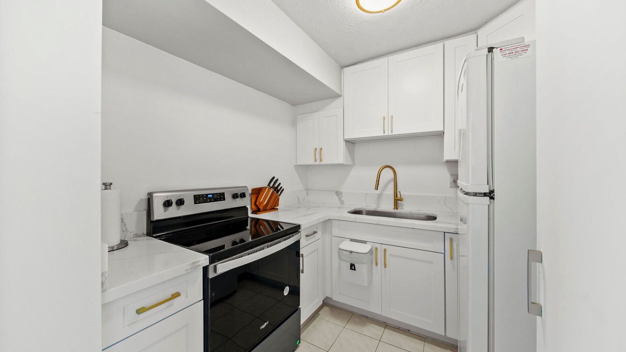 Photo of Kitchen in Waikiki