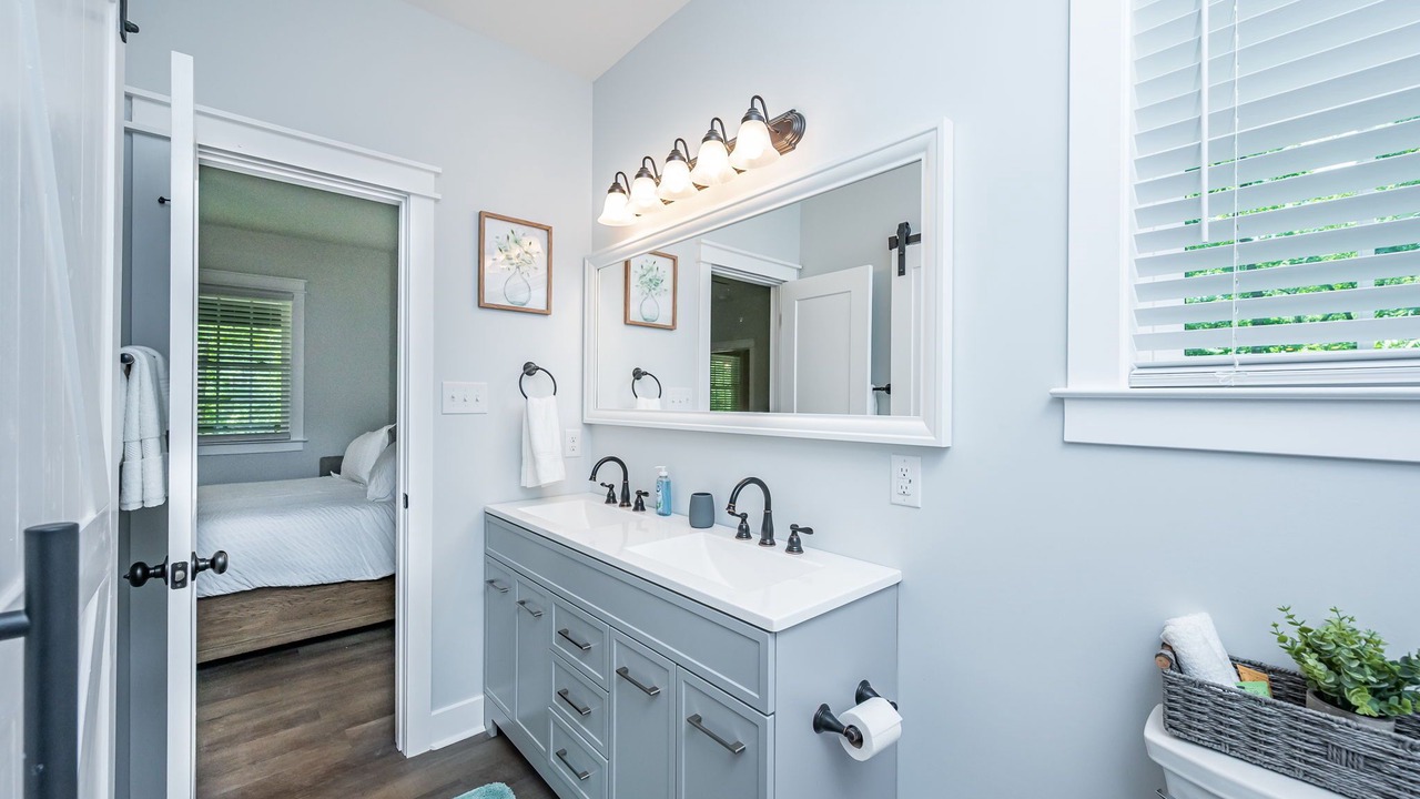 Photo of Bathroom in Lanexa