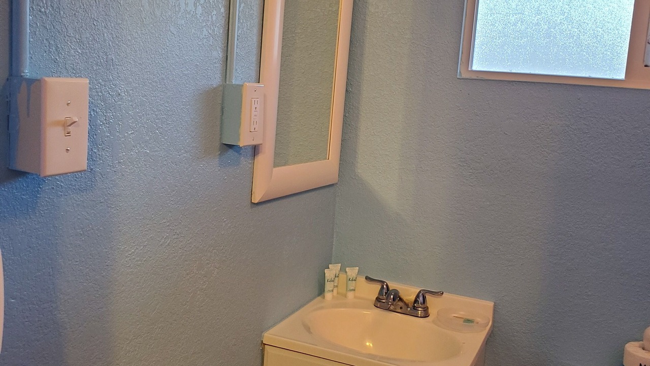 Photo of Bathroom in Wailuku