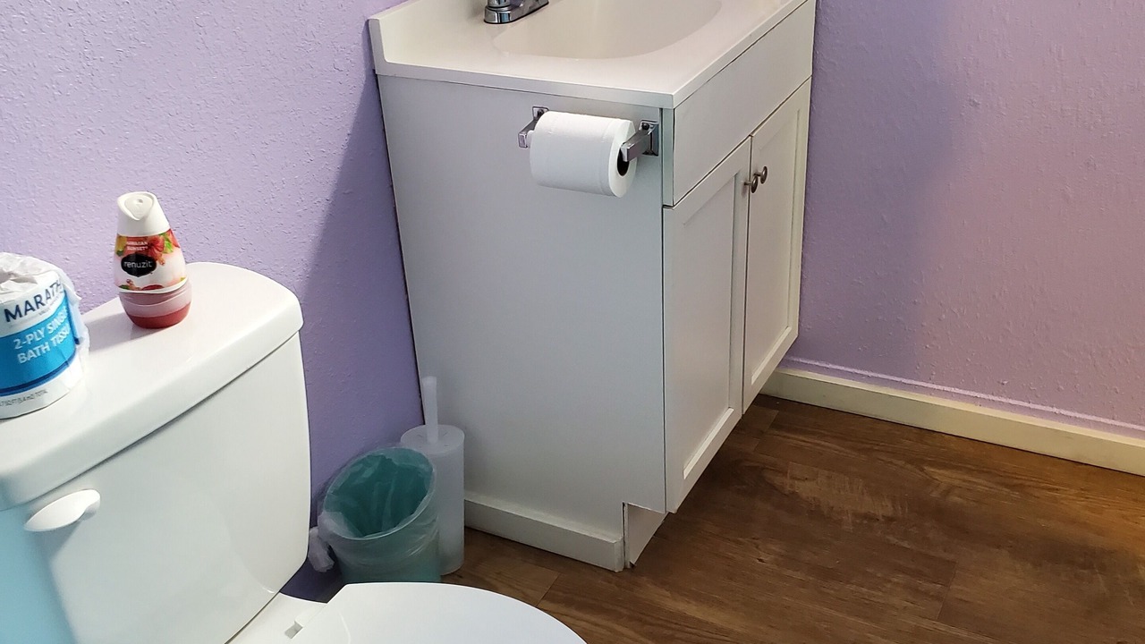Photo of Bathroom in Wailuku
