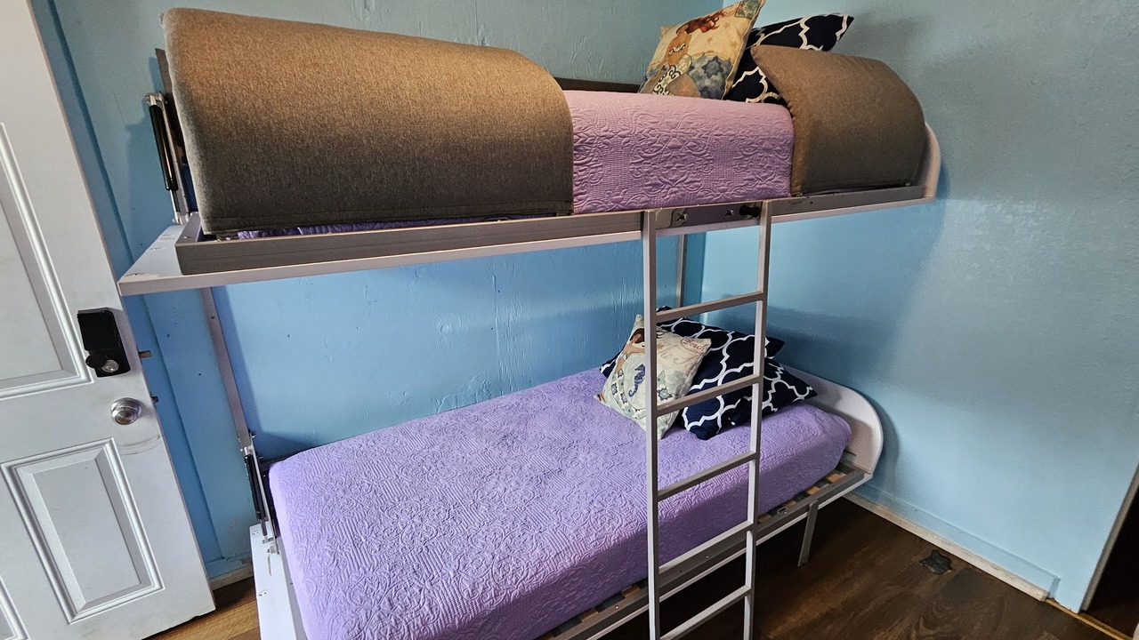 Photo of Bedroom in Wailuku