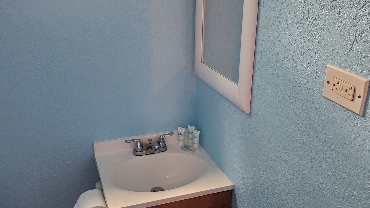 Photo of Bathroom in Wailuku
