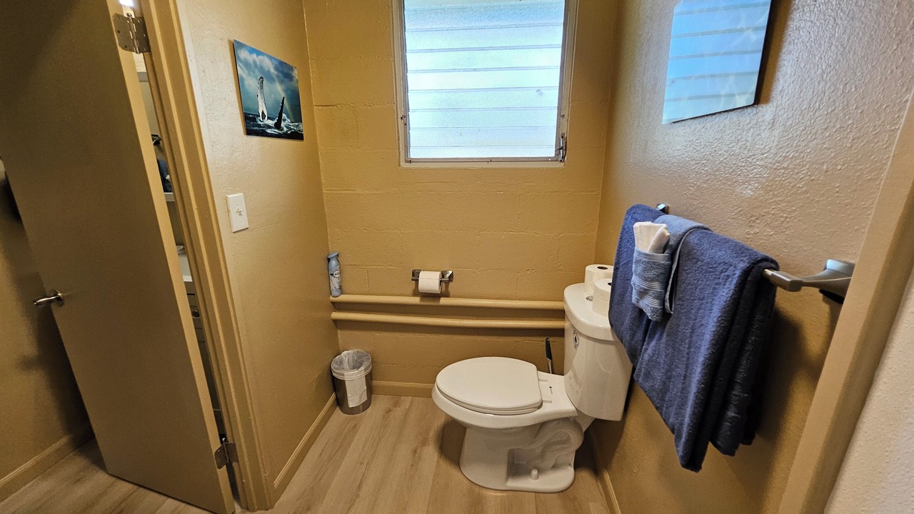 Photo of Bathroom in Keaukaha