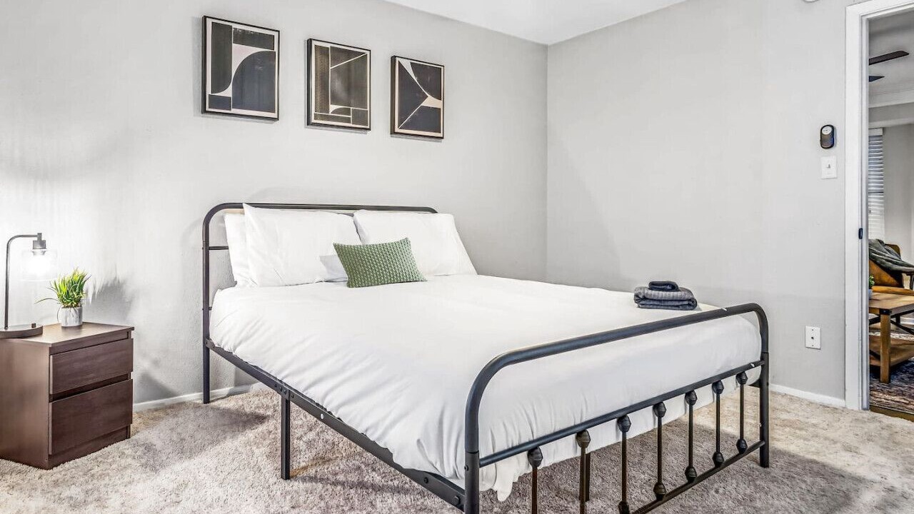 Photo of Bedroom in Brentwood
