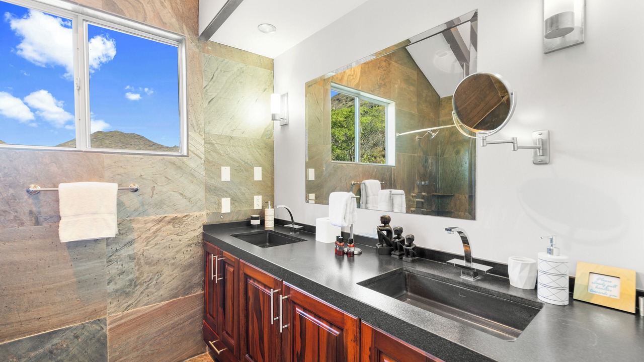 Photo of Bathroom in Hawaii Kai