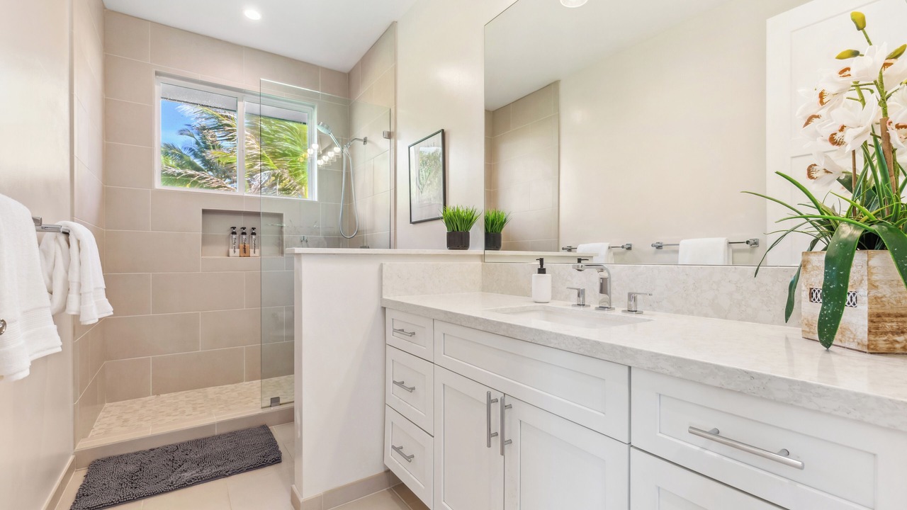 Photo of Bathroom in Hauula