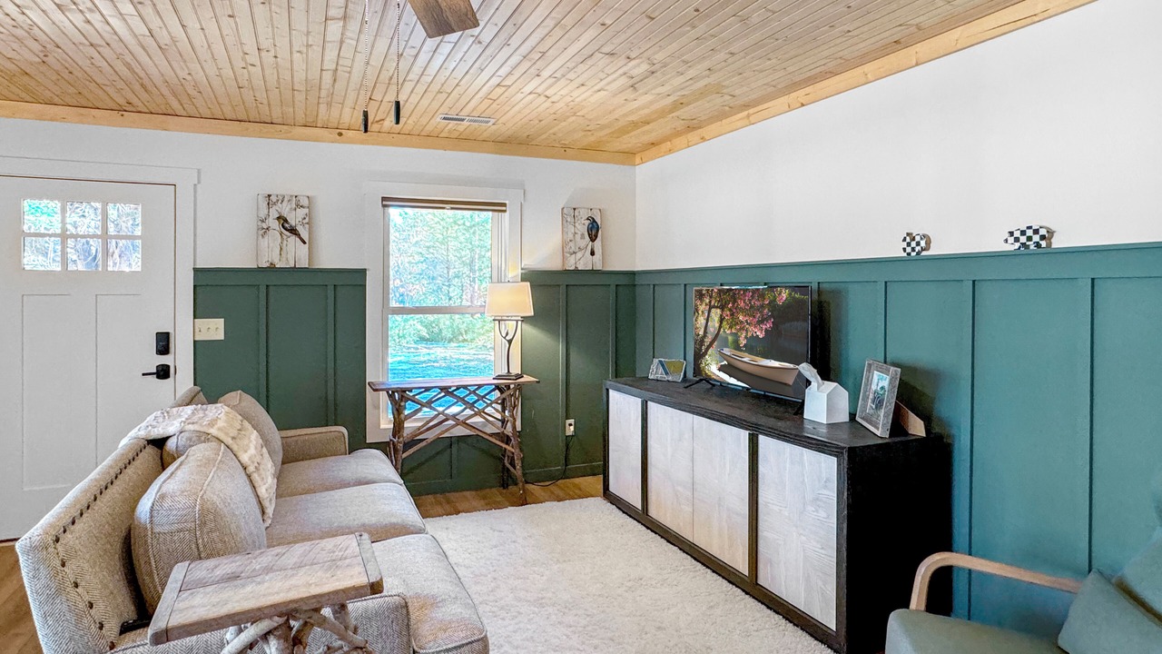 Photo of Livingroom in Salem