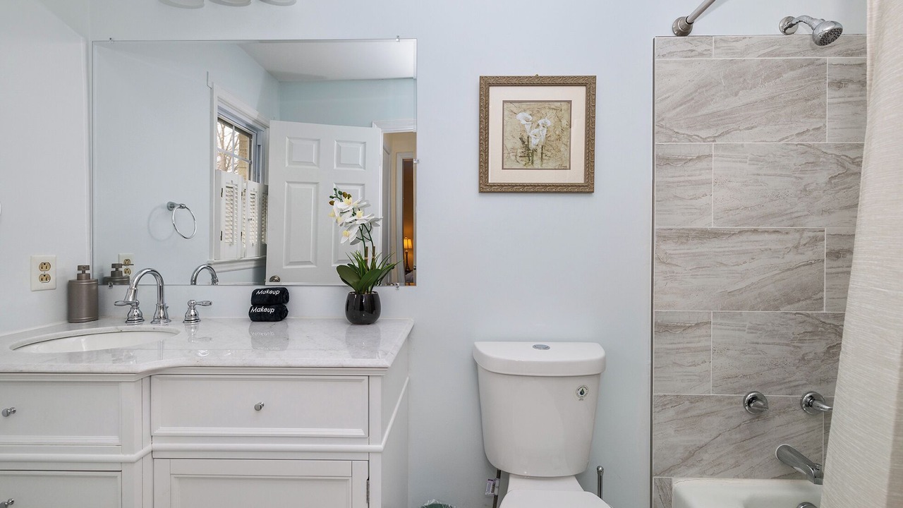Photo of Bathroom in Ashbrook - Clawson Village