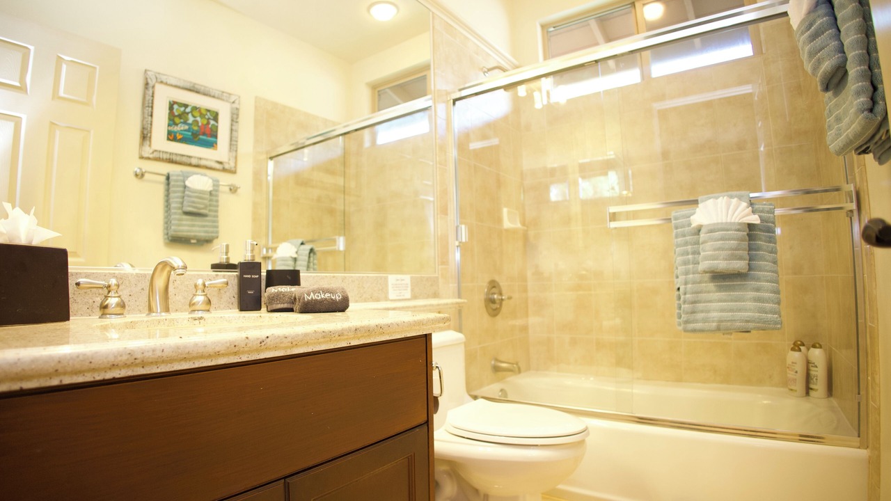 Photo of Bathroom in Kulalani