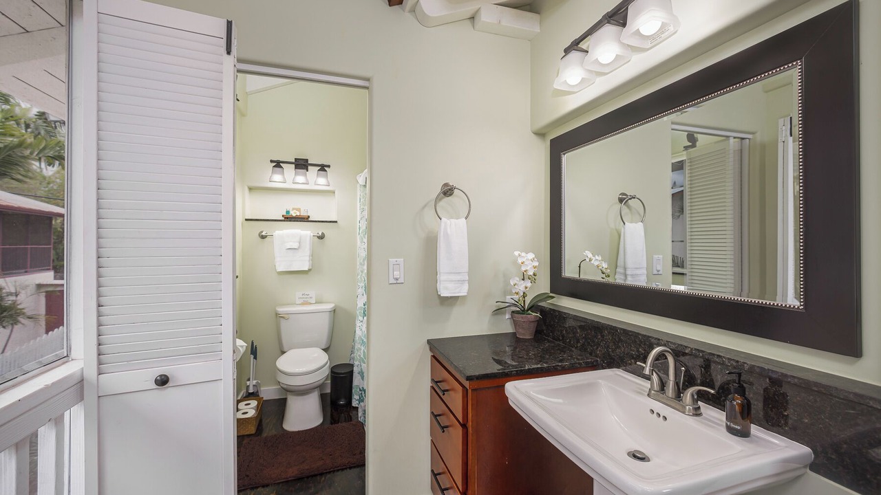 Photo of Bathroom in Historic Kailua Village