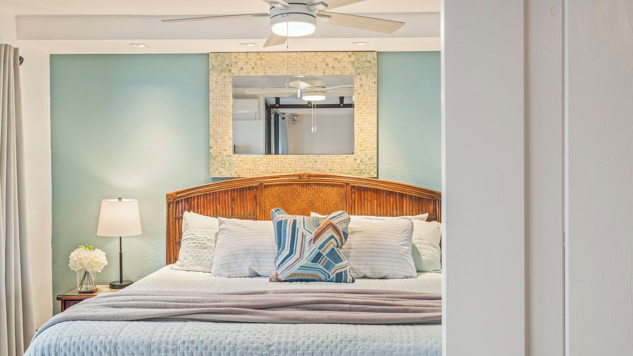Photo of Bedroom in Maalaea