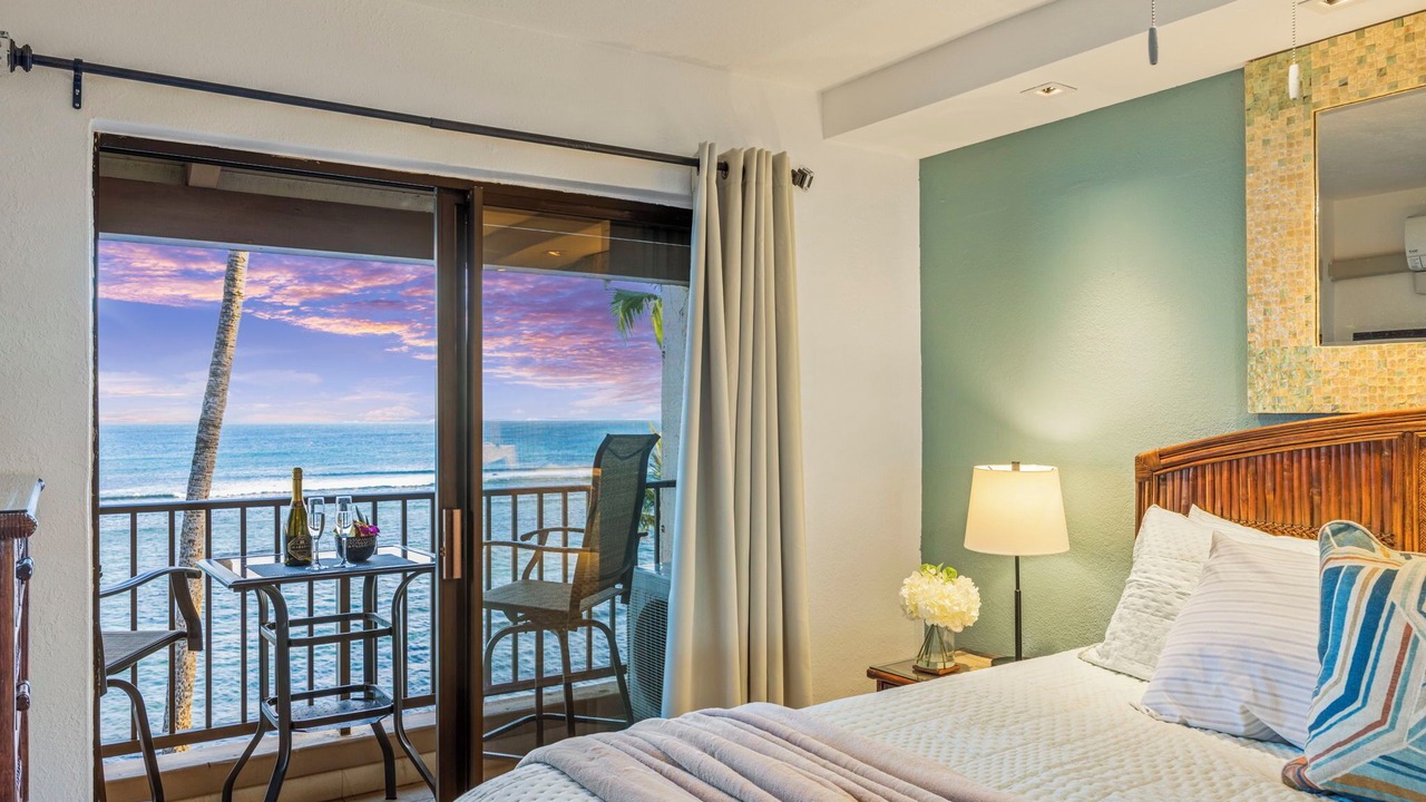 Photo of Bedroom in Maalaea