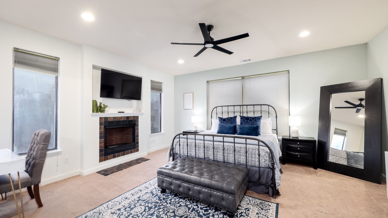 Photo of Livingroom in Blackshear-Prospect Hill