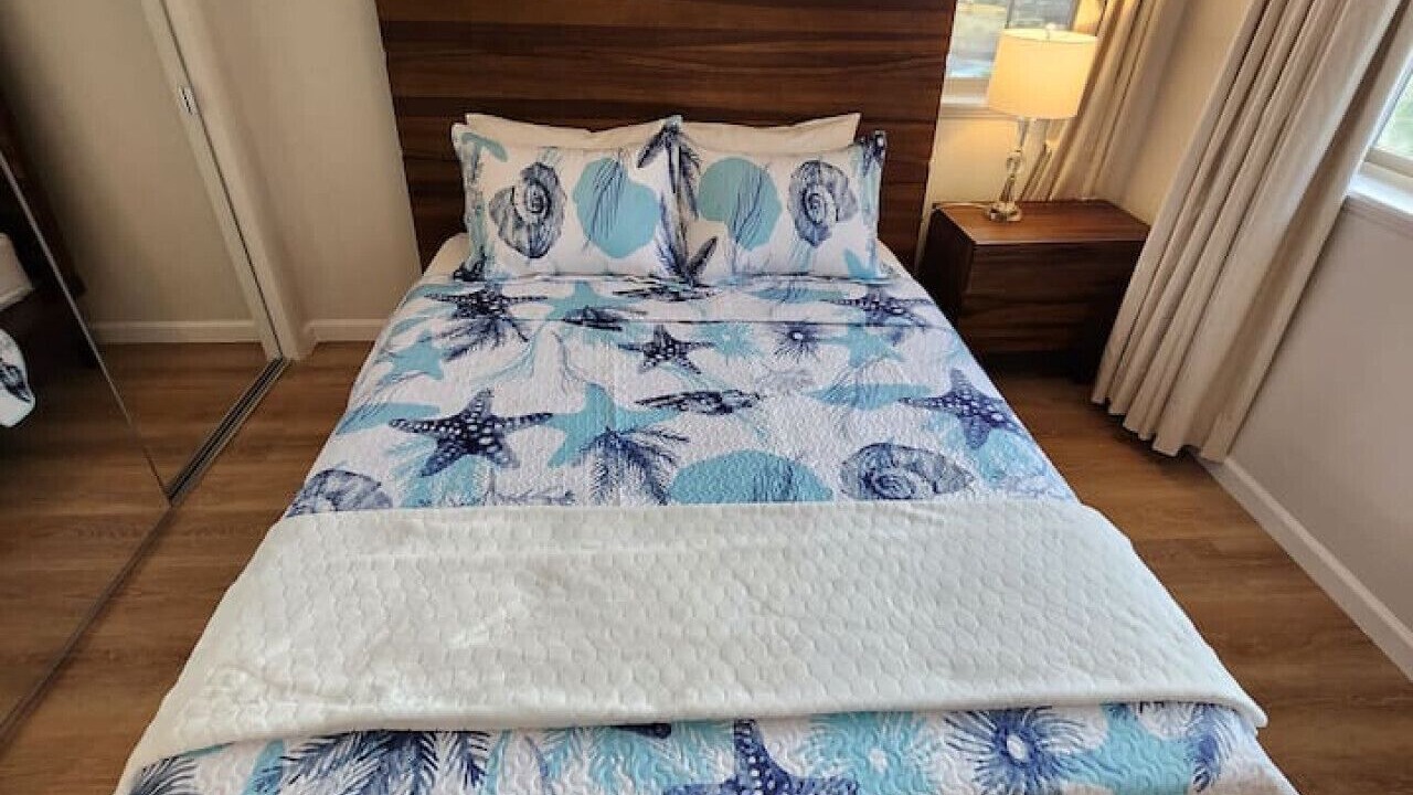 Photo of Bedroom in Makaha Valley