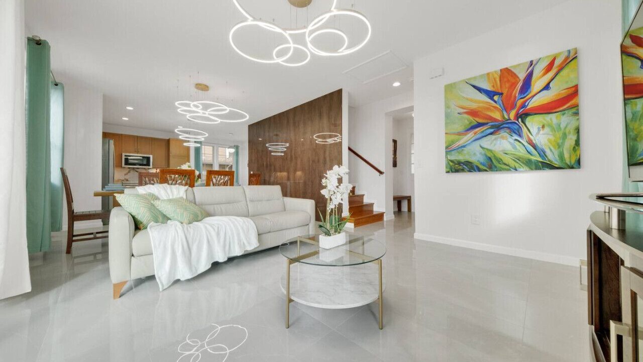 Photo of Livingroom in Makaha Valley