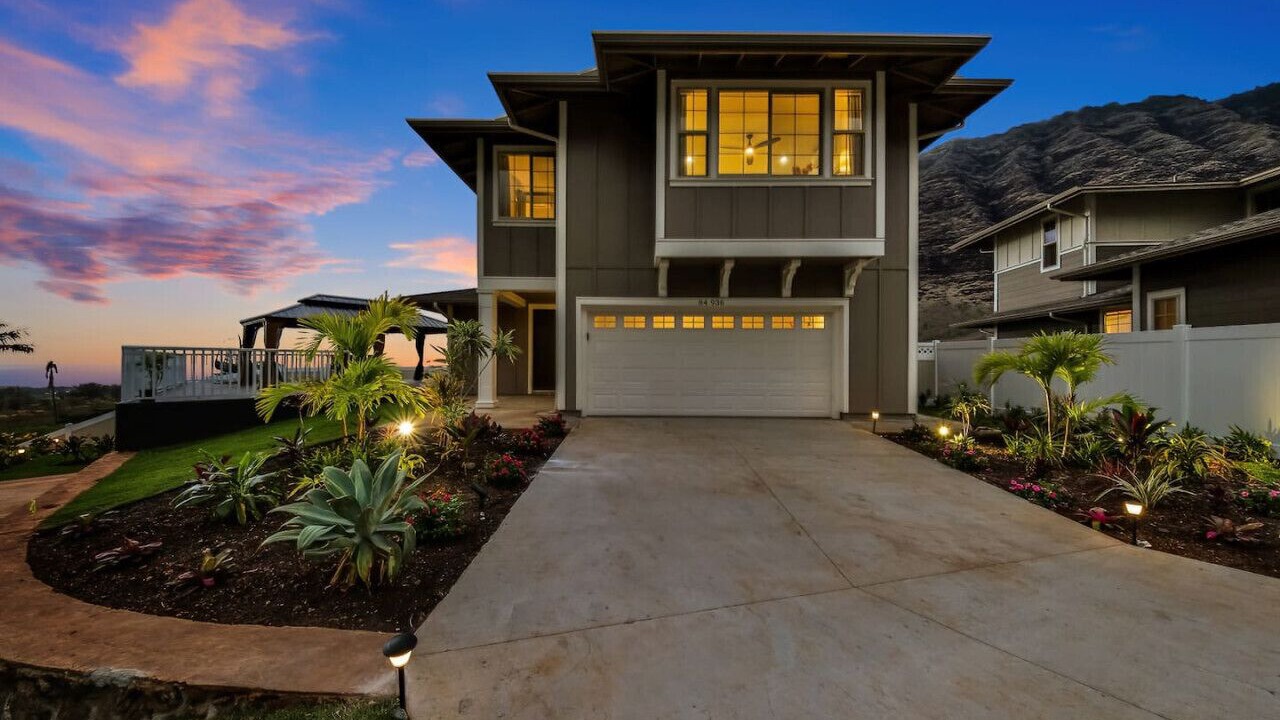 Photo of Outdoor in Makaha Valley