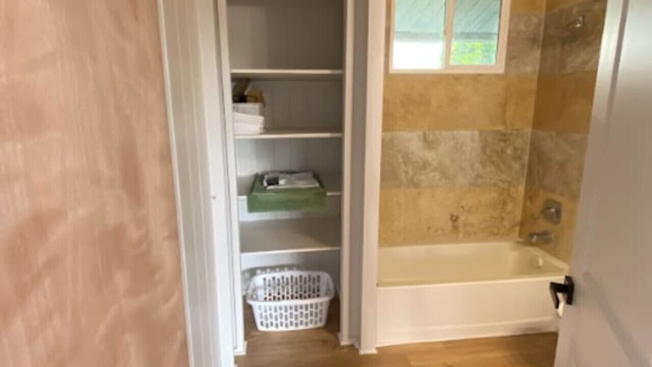 Photo of Bathroom in Kalaoa