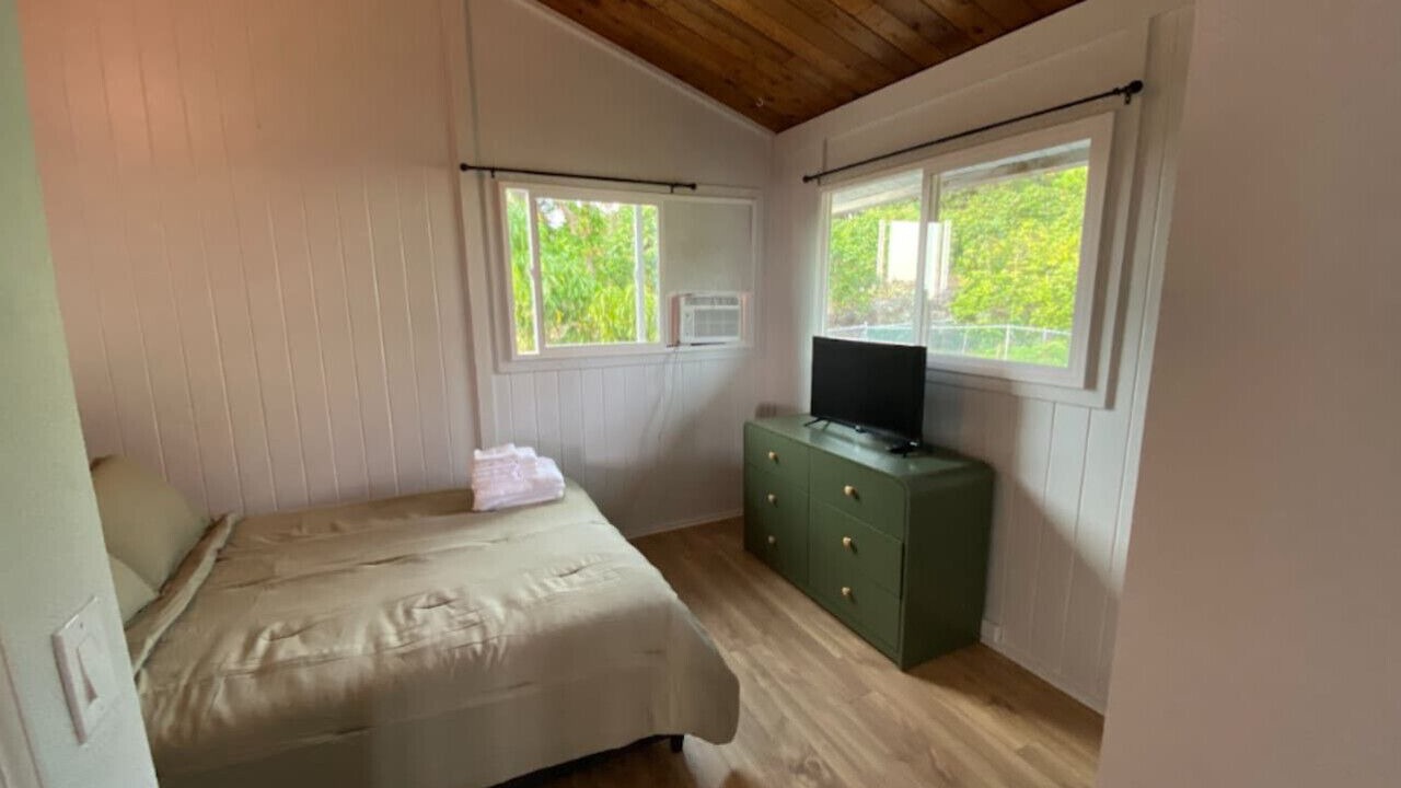 Photo of Bedroom in Kalaoa