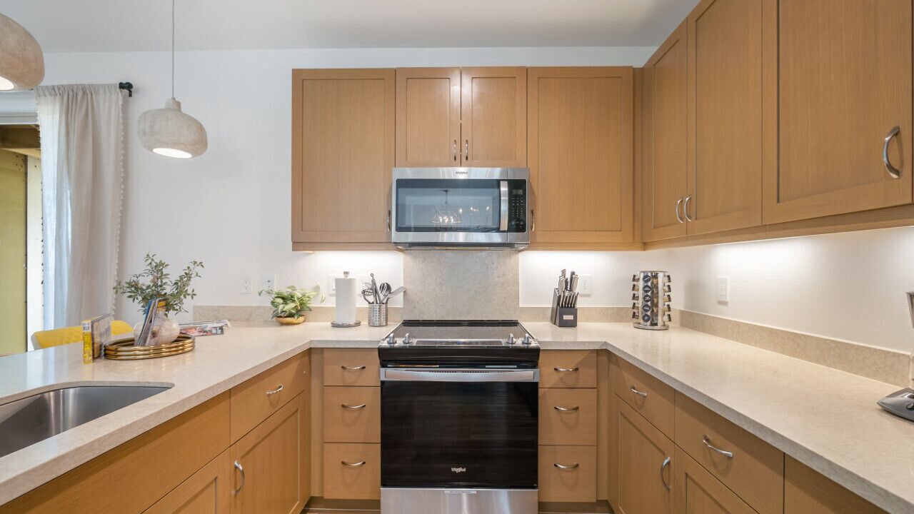 Photo of Kitchen in Makaha Valley