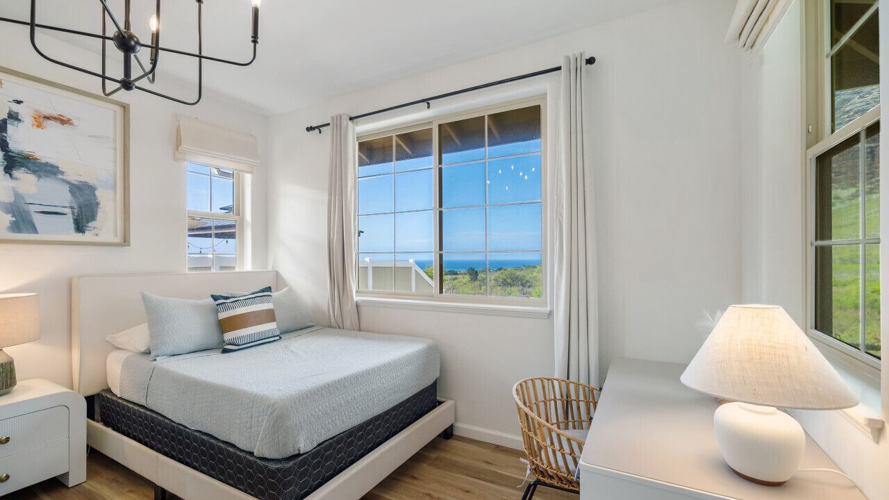 Photo of Bedroom in Makaha Valley