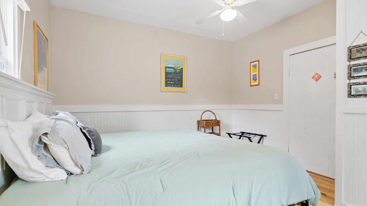 Photo of Bedroom in Thunderbolt