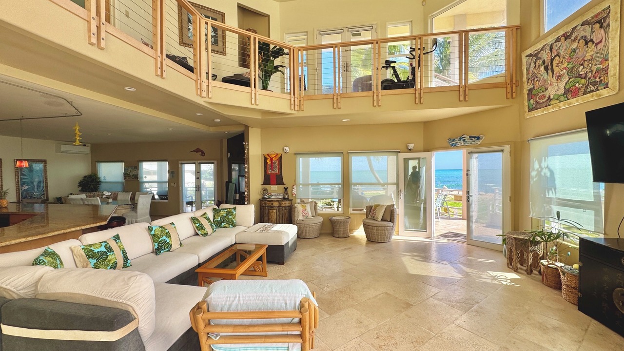 Photo of Livingroom in Ewa