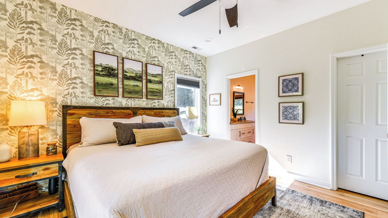 Photo of Bedroom in Hickory