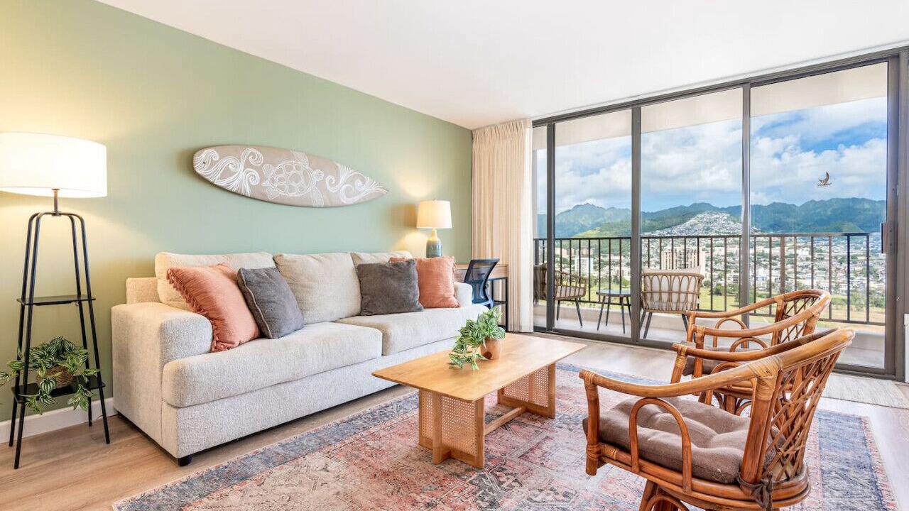 Photo of Livingroom in Waikiki