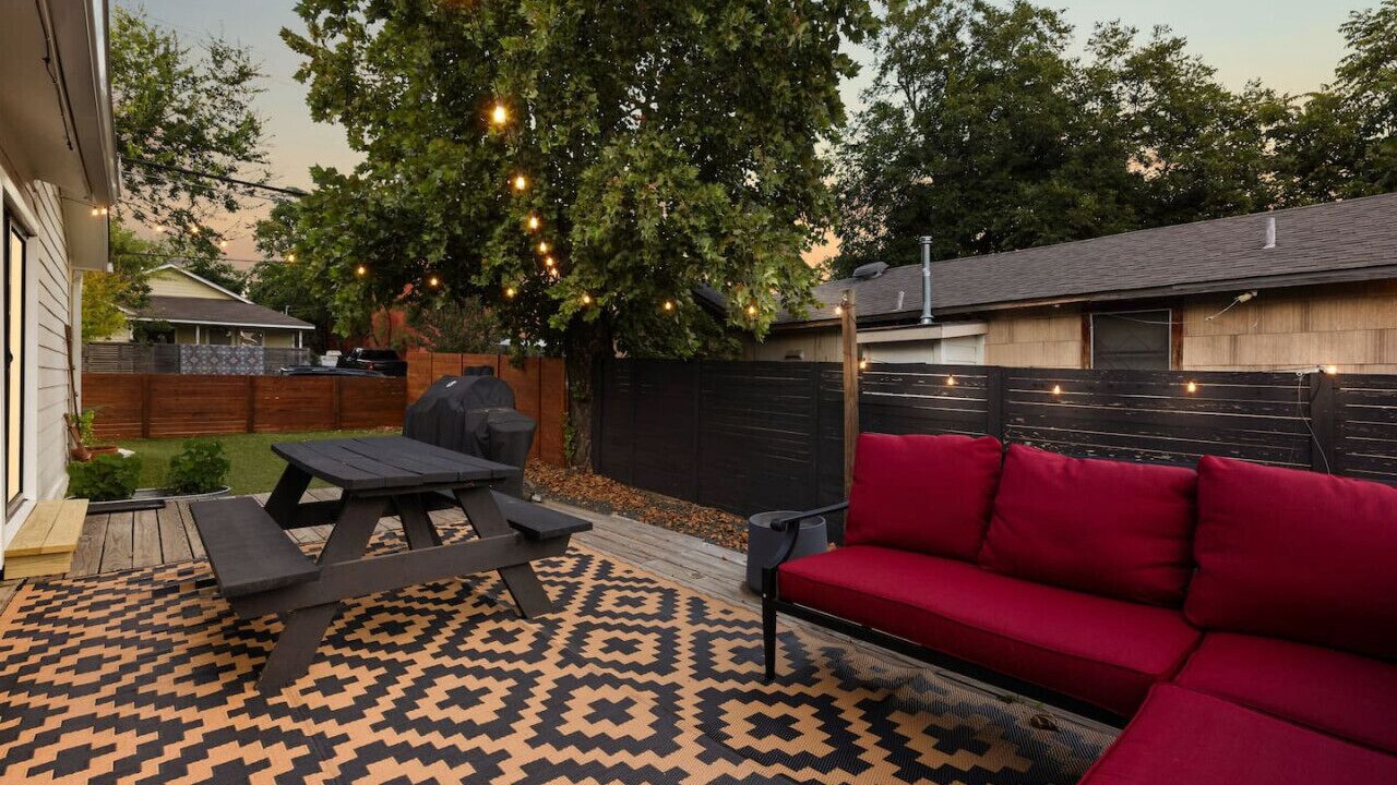 Photo of Outdoor in Holly