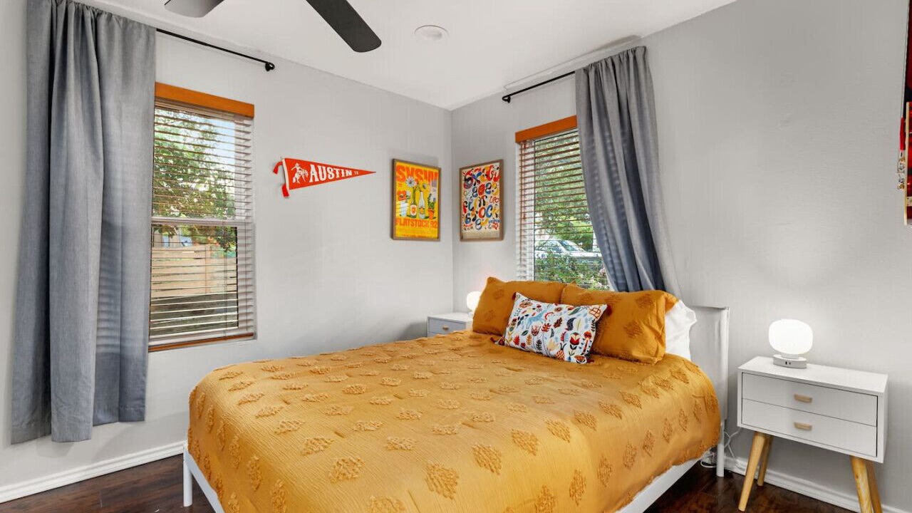 Photo of Bedroom in Holly
