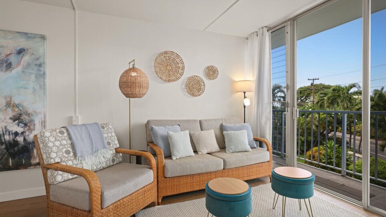 Photo of Livingroom in Puako
