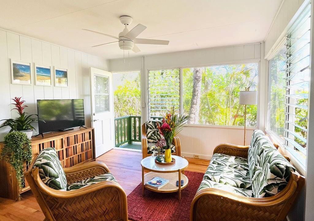 Photo of Livingroom in Waimanalo