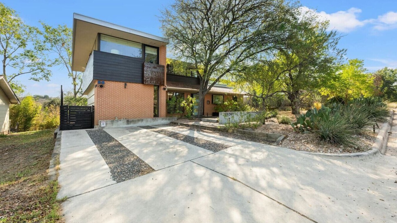 Photo of Outdoor in Greater South River City