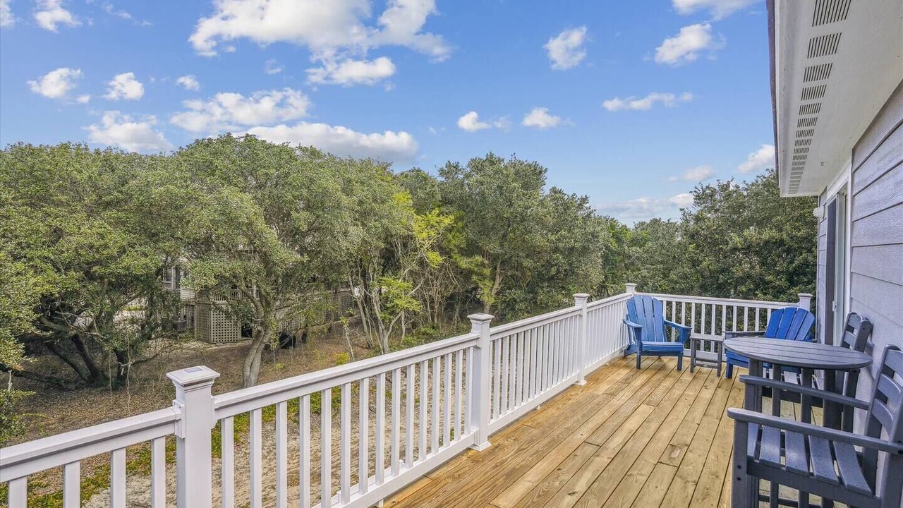 Photo of Patio Balcony in Monteray Shores
