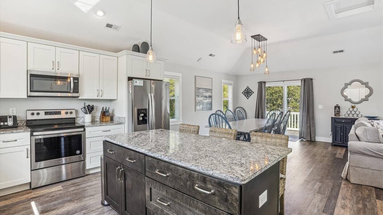 Photo of Kitchen in Monteray Shores