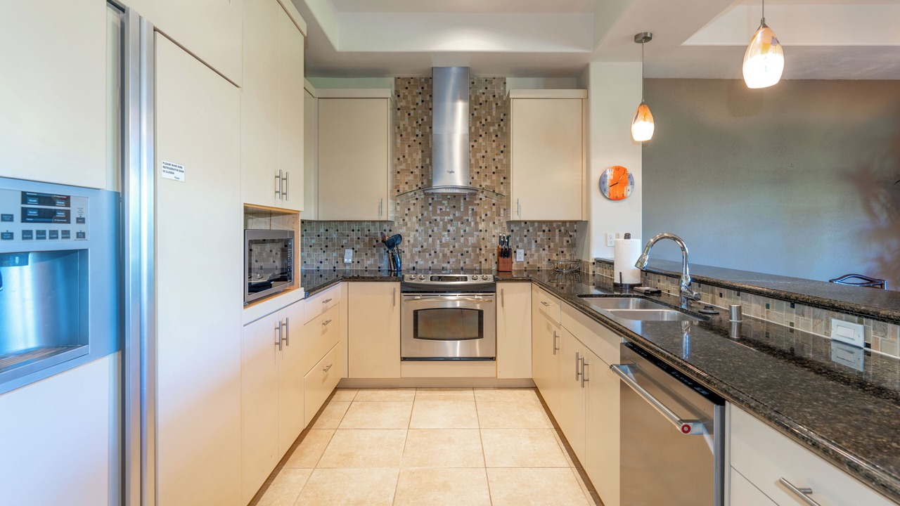 Photo of Kitchen in Kulalani