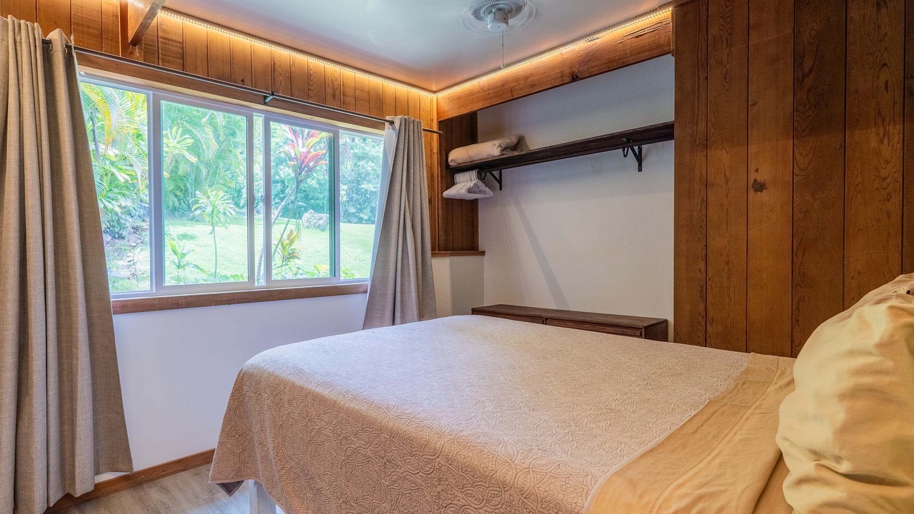 Photo of Bedroom in Honaunau-Napoopoo