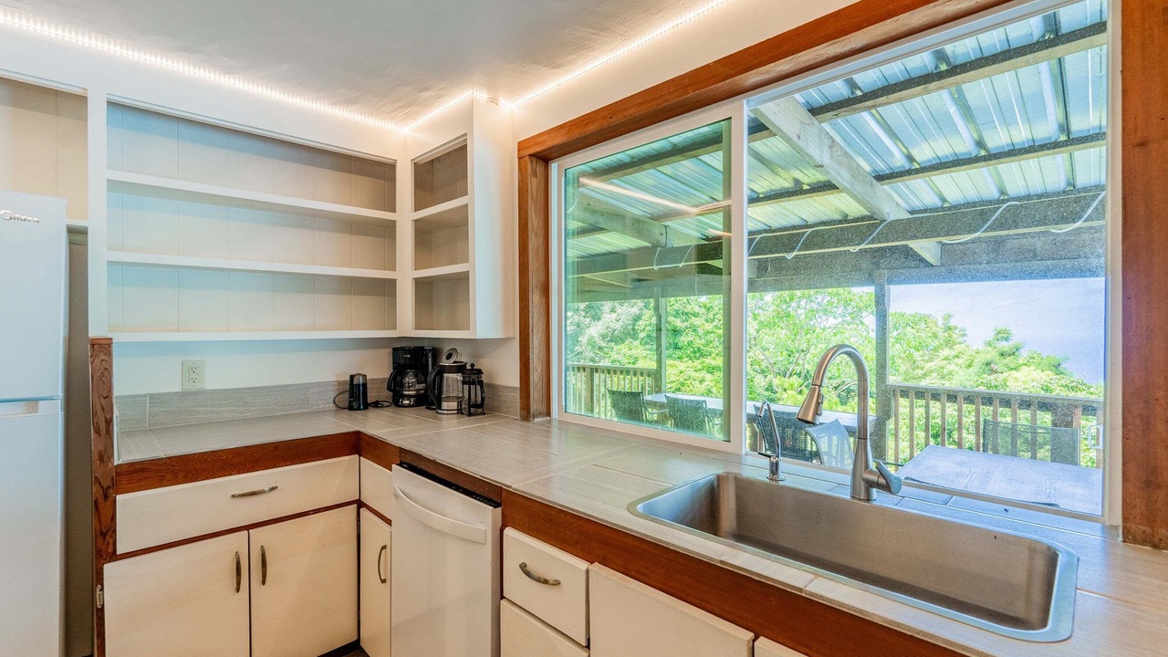 Photo of Kitchen in Honaunau-Napoopoo