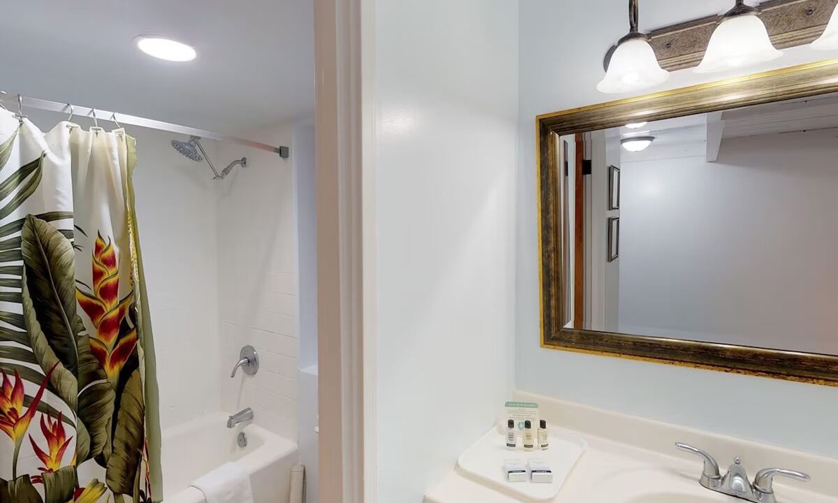 Photo of Bathroom in Kaunakakai