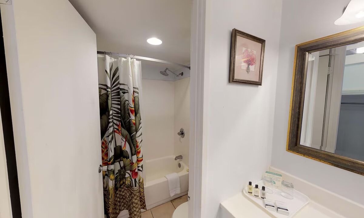 Photo of Bathroom in Kaunakakai