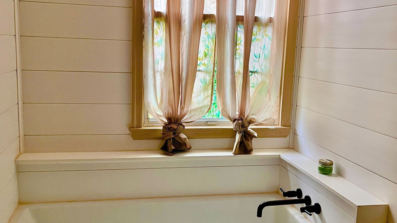 Photo of Bathroom in Port Wentworth