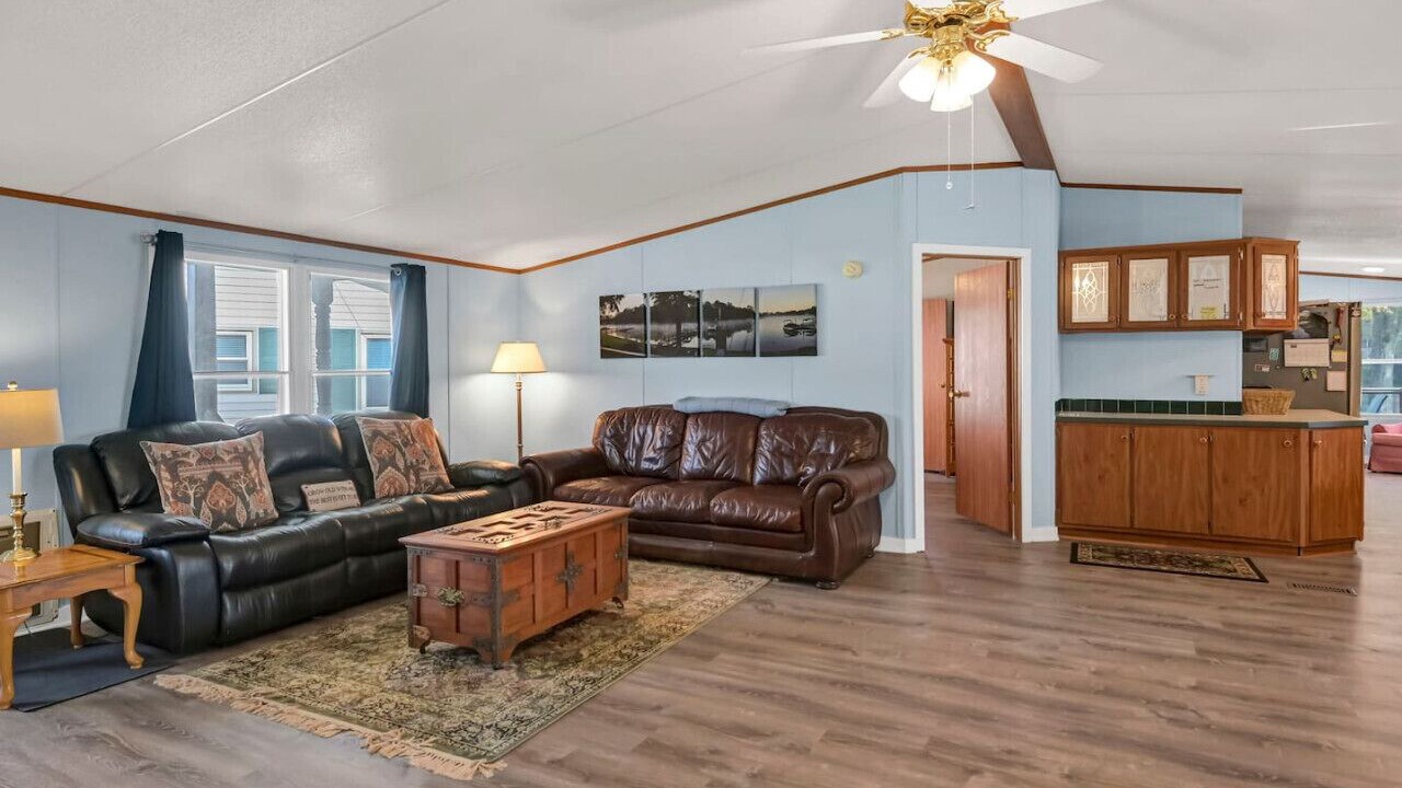 Photo of Livingroom in Chapin